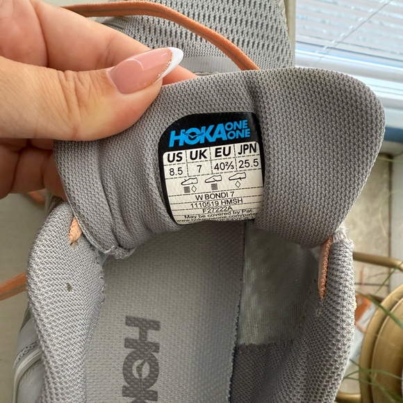 EUC - Hoka Women’s Bondi 7 ‘Harbor Mist’, size 8.5 - Picture 6 of 7